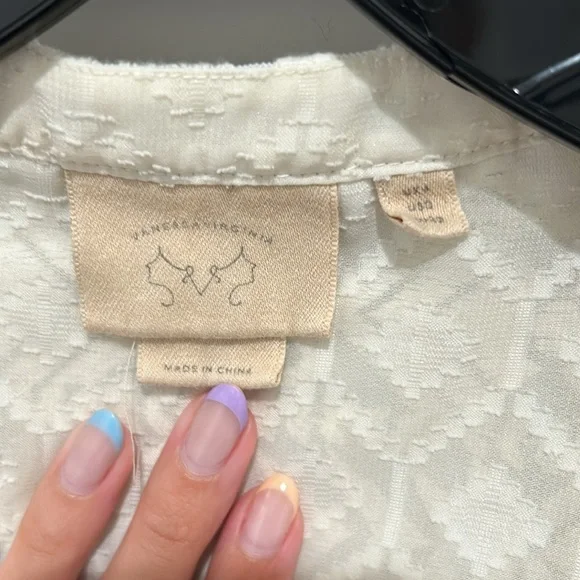 Anthropologie cream blouse | XS - Picture 5 of 5